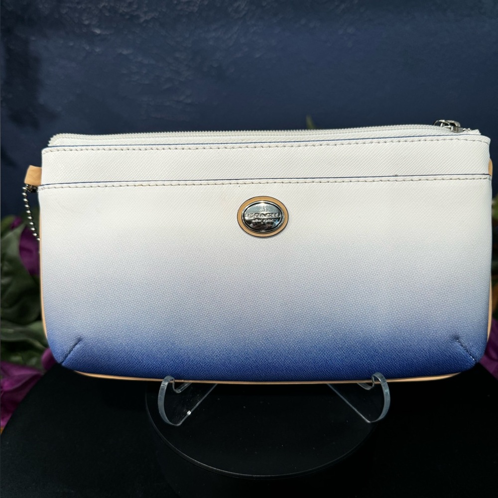 Coach Leather Ombre Wristlet EUC